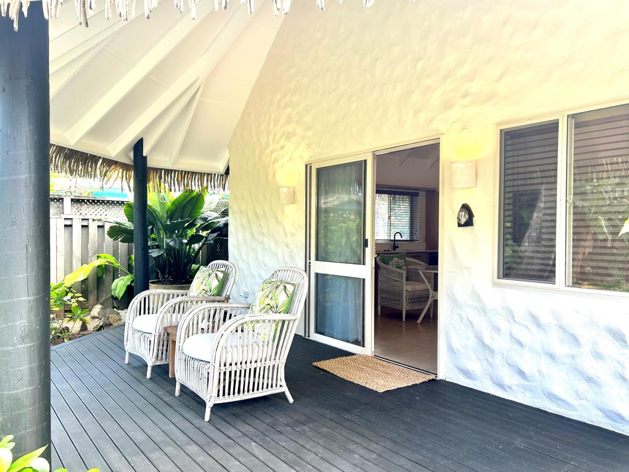 Motu Beachfront Art Villas Раратонга Экстерьер фото